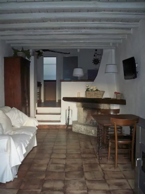 Landhuis Rifugio Dei Tre Pini Pension Castelmola