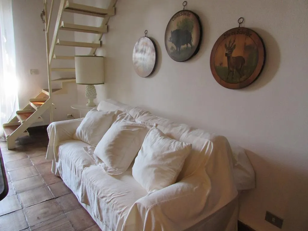 Rifugio Dei Tre Pini Guest House Castelmola Italy