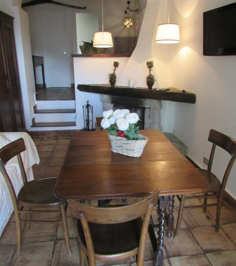 Country house Rifugio Dei Tre Pini Guest House Castelmola Italy